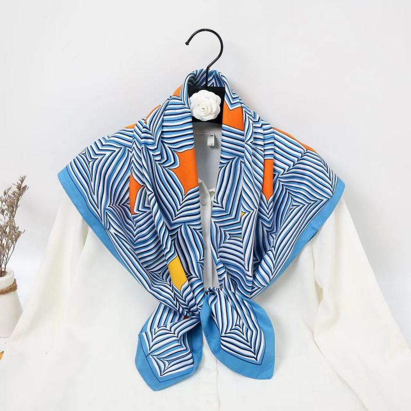 Foulard carré 90 cm de haute q - Office High Tech avis et prix